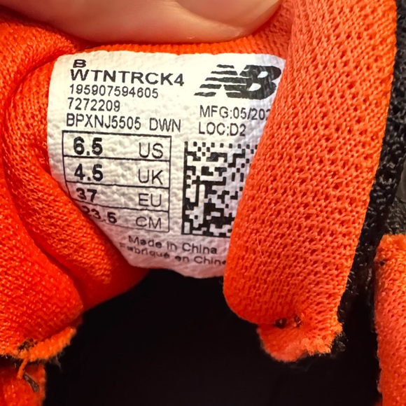 New Balance Black and Orange Running Shoes - Picture 4 of 7